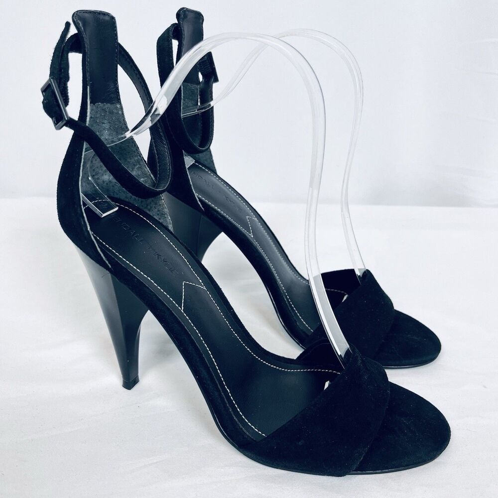 Kendall + Kylie Black Suede Heels Ankle Strap Y2K Minimalist Glam Size 8